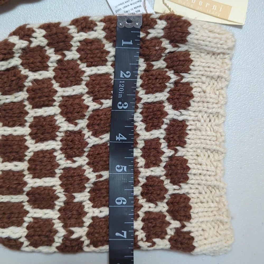 Inuerni, brown and cream wool blend scarf